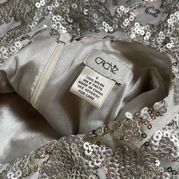 ❤️CACHE❤️Silver and Gray Beaded Mini Prom or Homecoming Dress - Picture 6 of 7